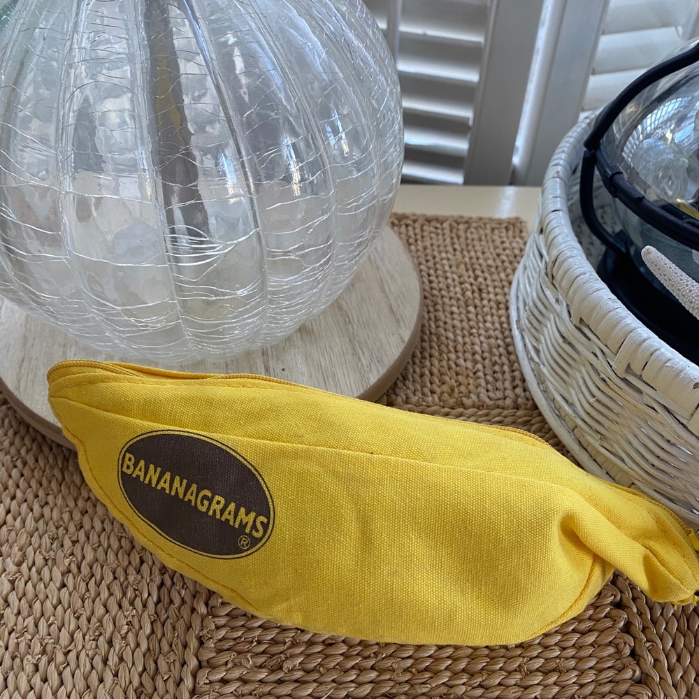 Bananagrams Game - Picture 4 of 11